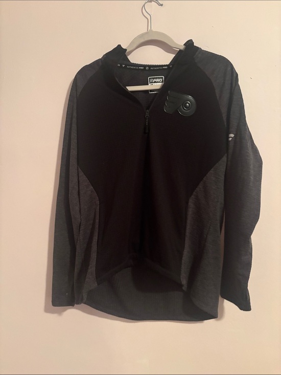 Other - Pro Line NHL Philadelphia Flyers Black & Gray Quarter-Zip Pullover